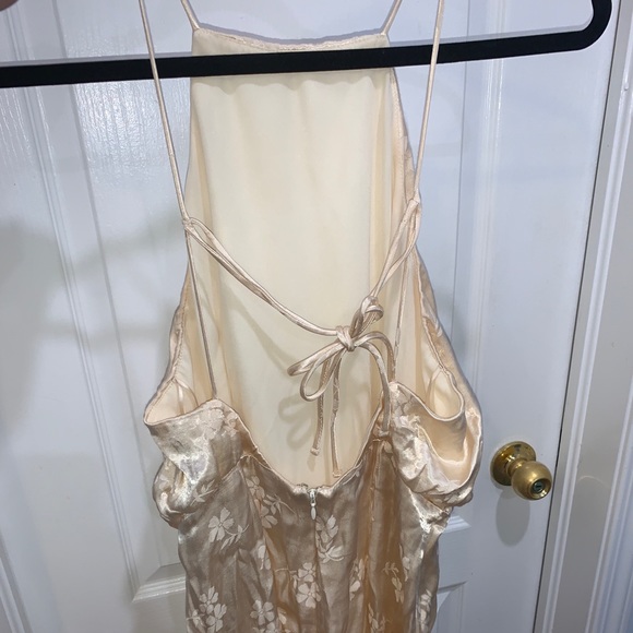 TOPSHOP short golden jumpsuit - Picture 2 of 4